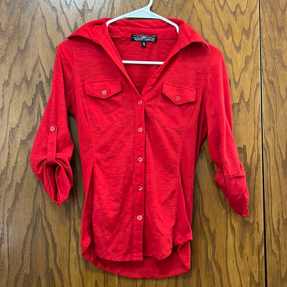 Almost Famous Red 3/4 Sleeve Top